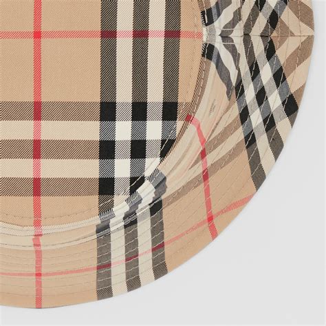 burberry check technical hat.